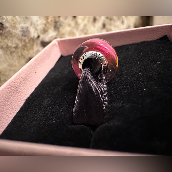 Pandora Hawaii Exclusive Honolulu Hibiscus Flower Pink Murano Charm - Picture 11 of 12